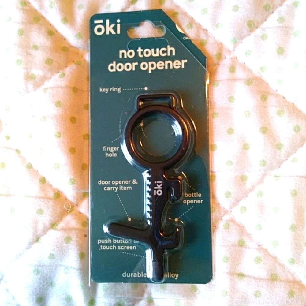 Oki no touch door opener Black